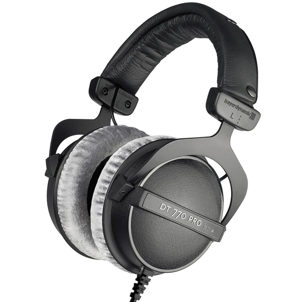 closed ear headphones